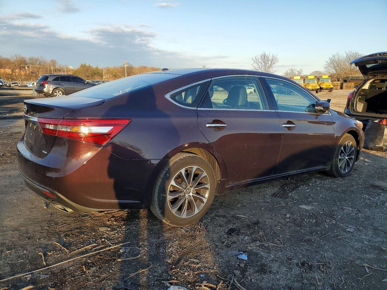 2018 Toyota Avalon Xle - Фото 3