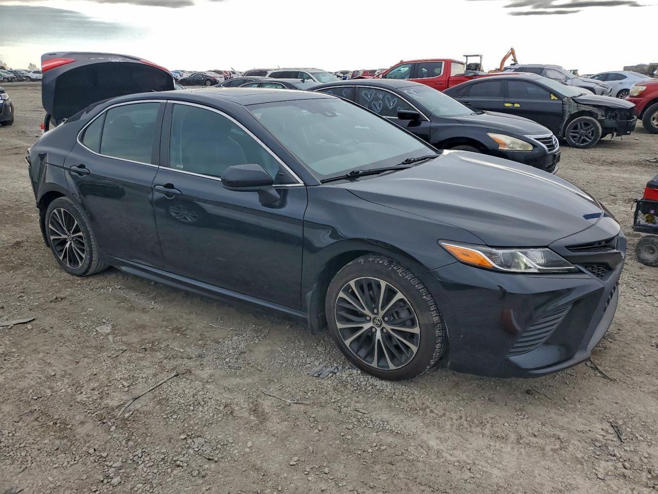 2019 Toyota Camry L - Фото 4