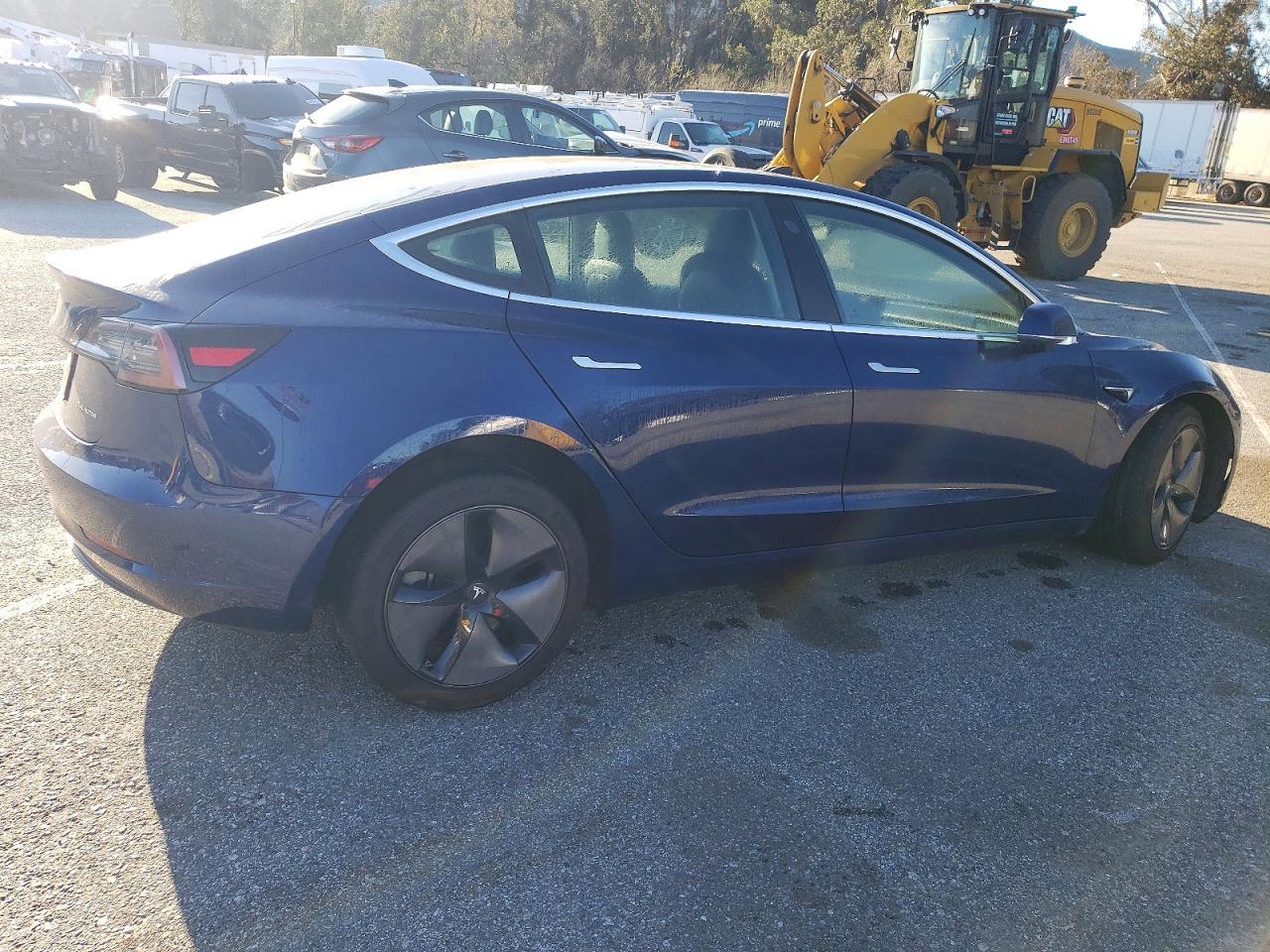 2019 Tesla Model 3 - Фото 3