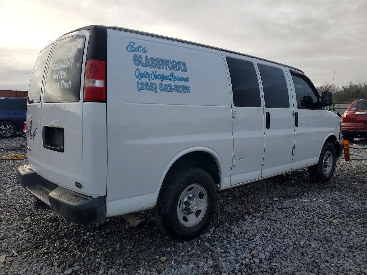 2017 Chevrolet Express G2500 Utility / Service Van - Image 3