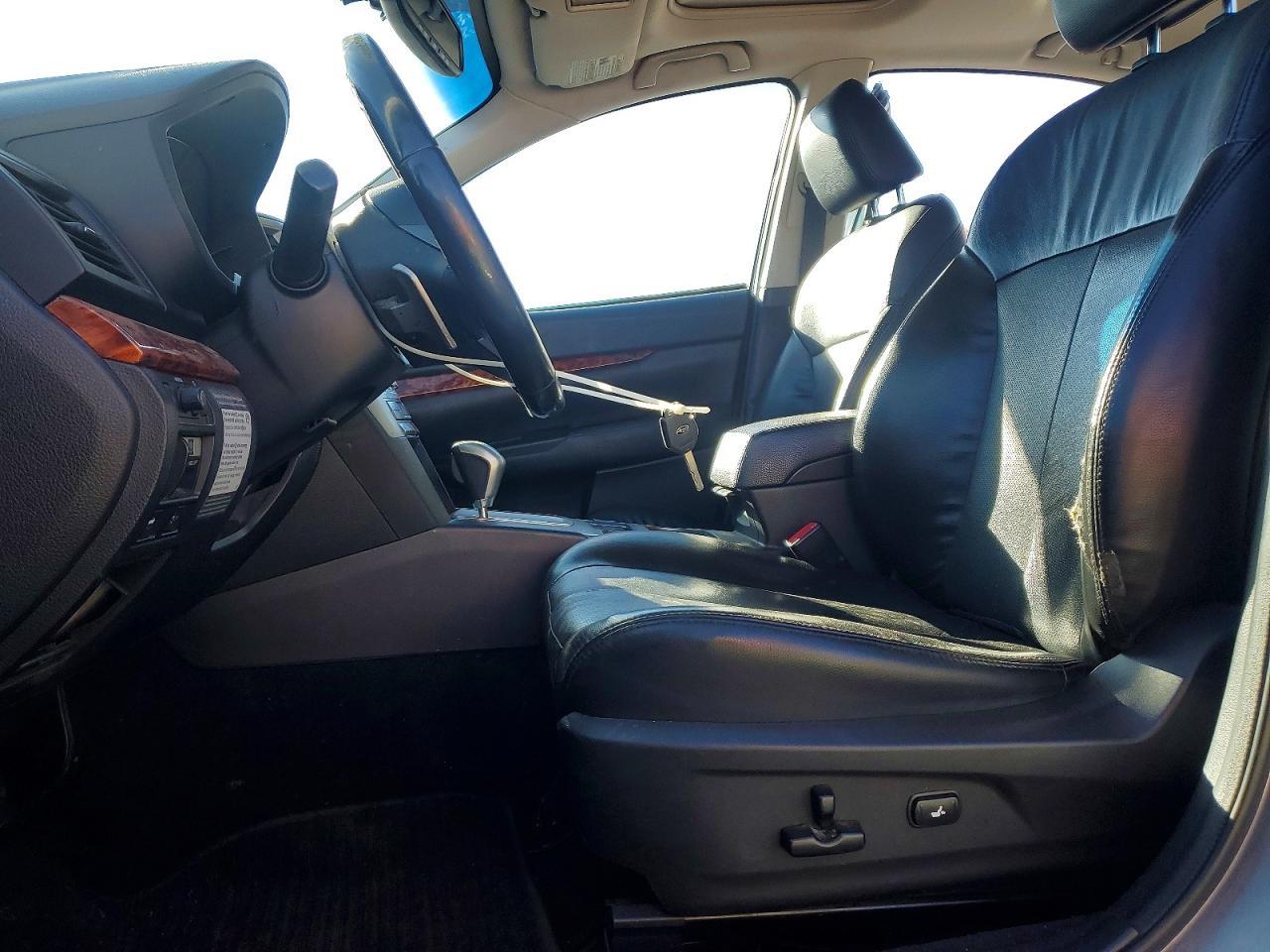 2011 Subaru Legacy 2.5I Limited - Фото 7