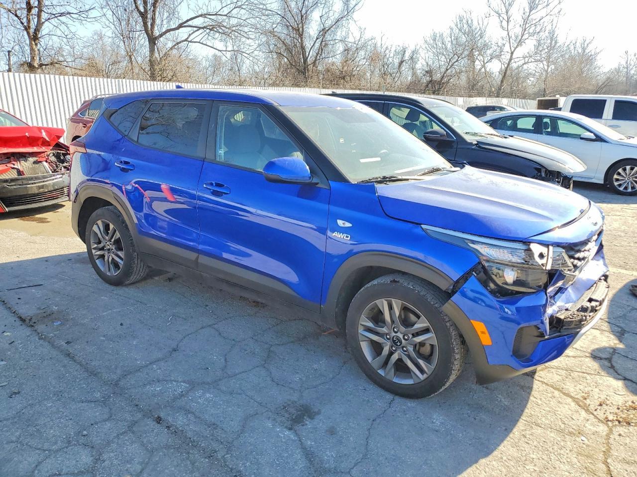 2021 Kia Seltos Lx - Фото 4