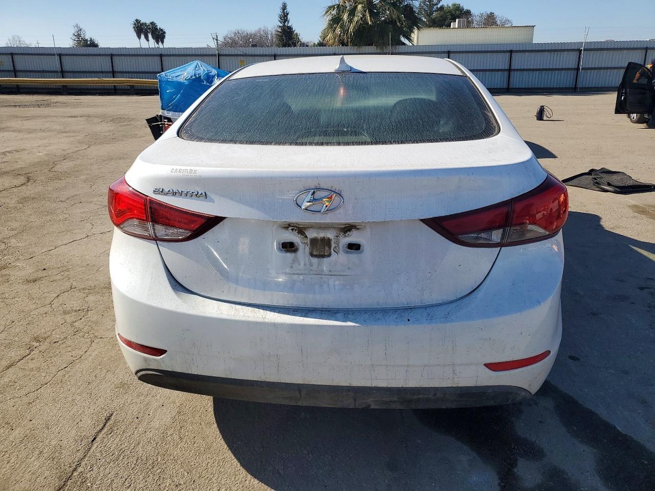 2015 Hyundai Elantra Se - Image 6