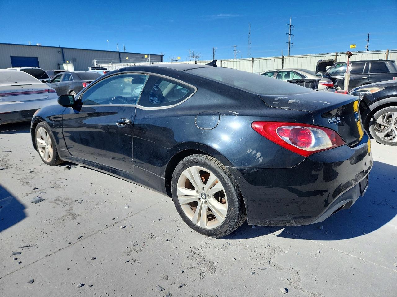 2010 Hyundai Genesis Coupe 2.0T - Фото 2