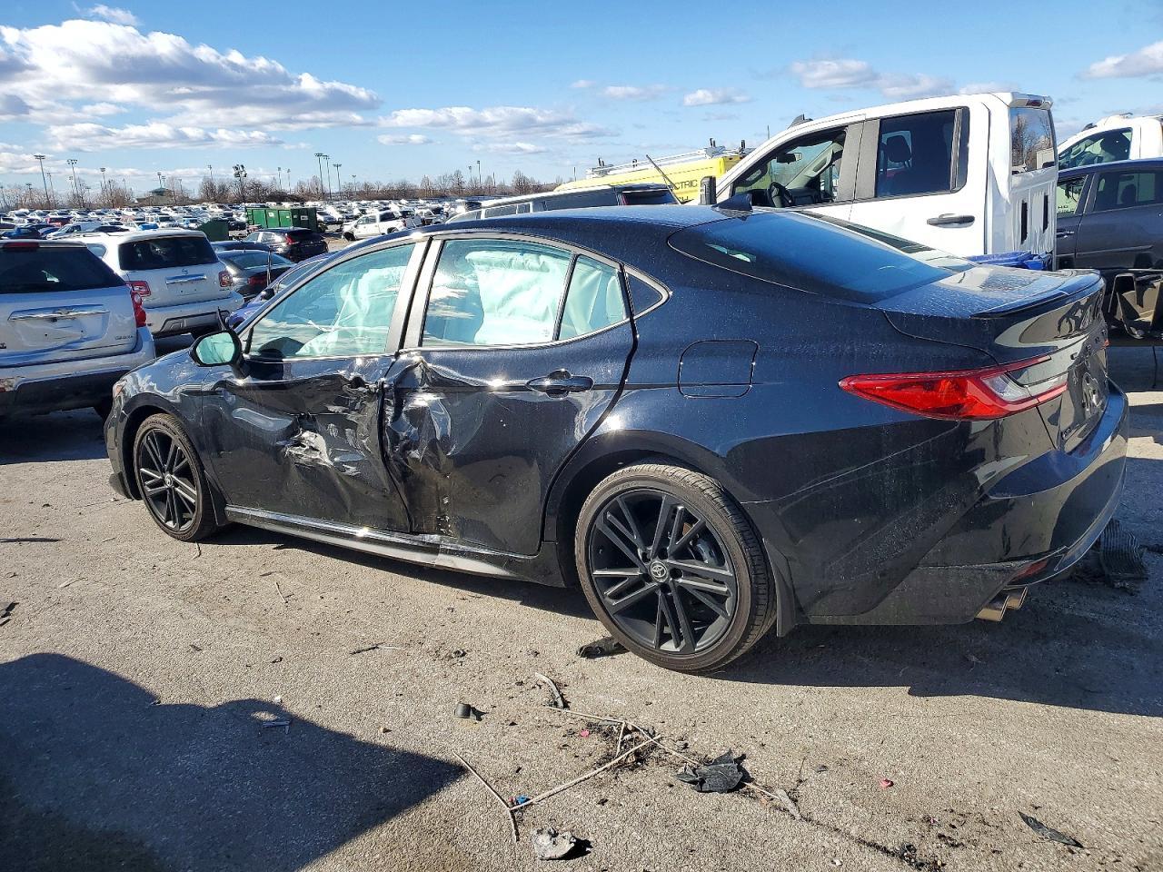 2026 Toyota Camry Xse - Фото 2