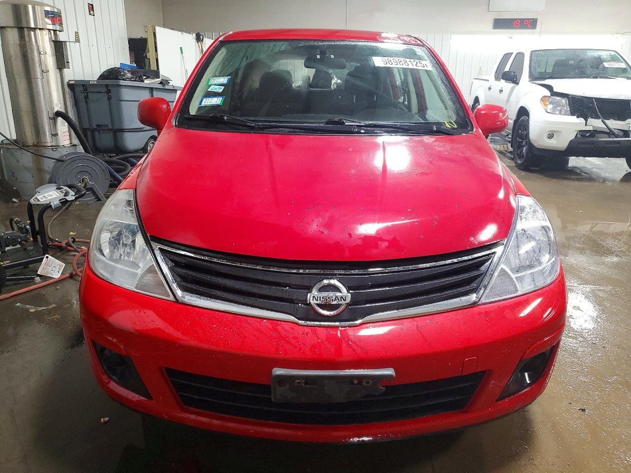 2011 Niss Versa - Фото 5