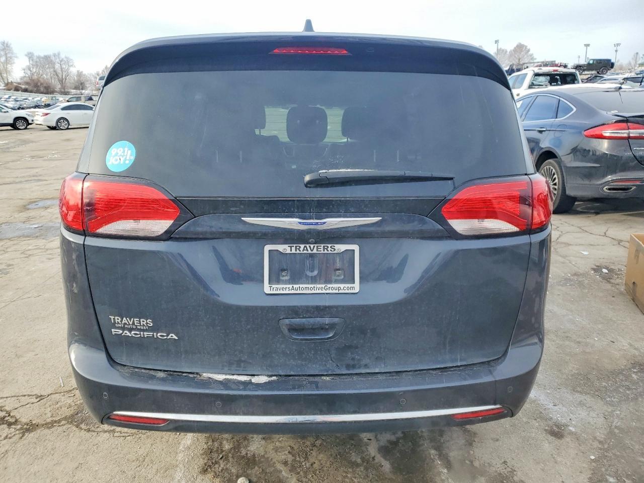 2020 Chrysler Pacifica Touring L - Image 6