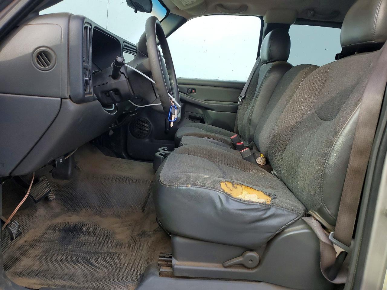 2005 Chevrolet Silverado C1500 - Image 7