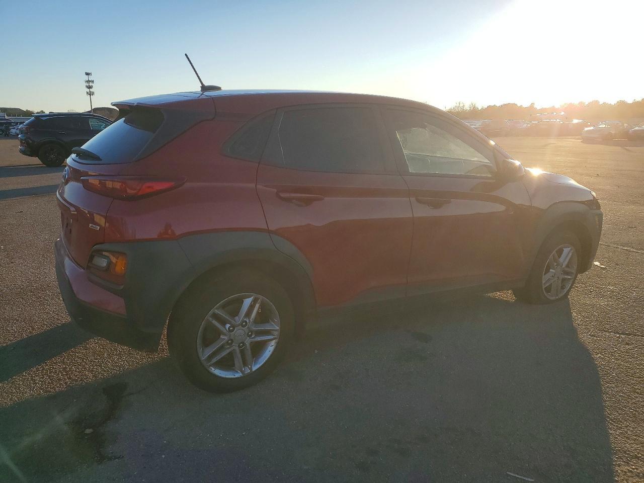 2021 Hyundai Kona Se - Фото 3