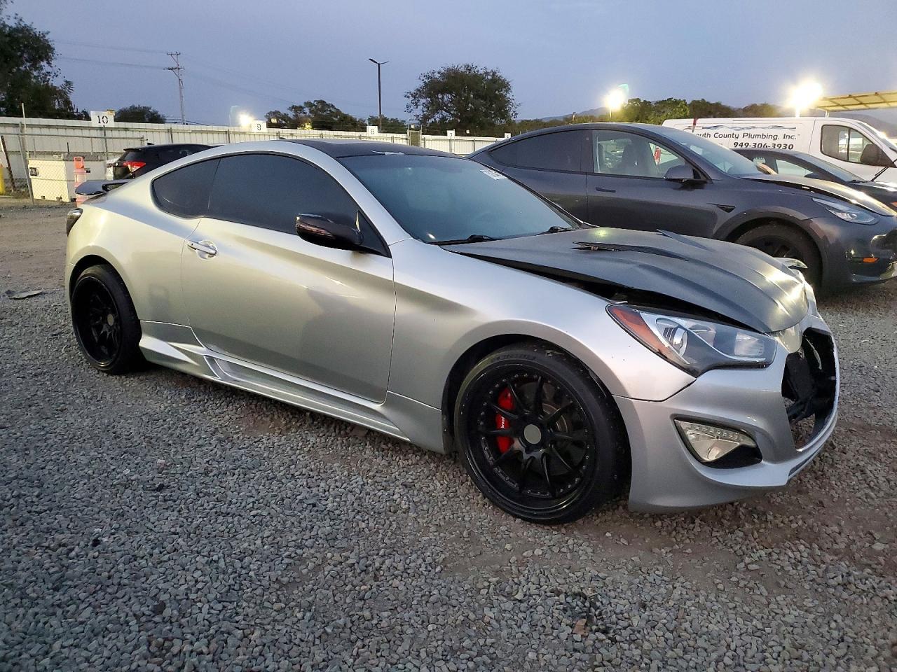 2013 Hyundai Genesis Coupe 3.8 Track - Image 4