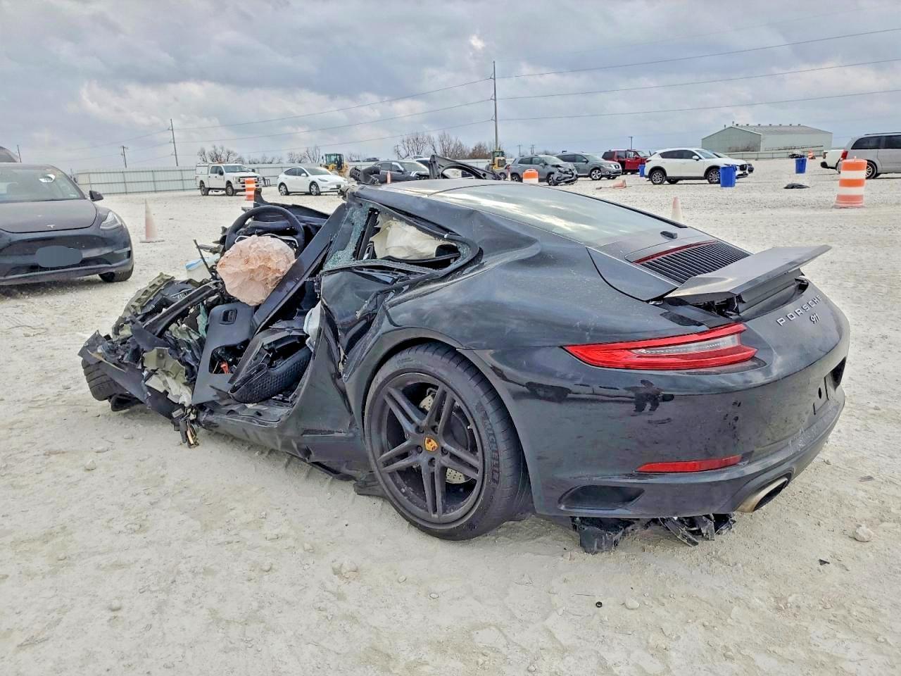 2018 Porsche 911 Carrera - Image 2