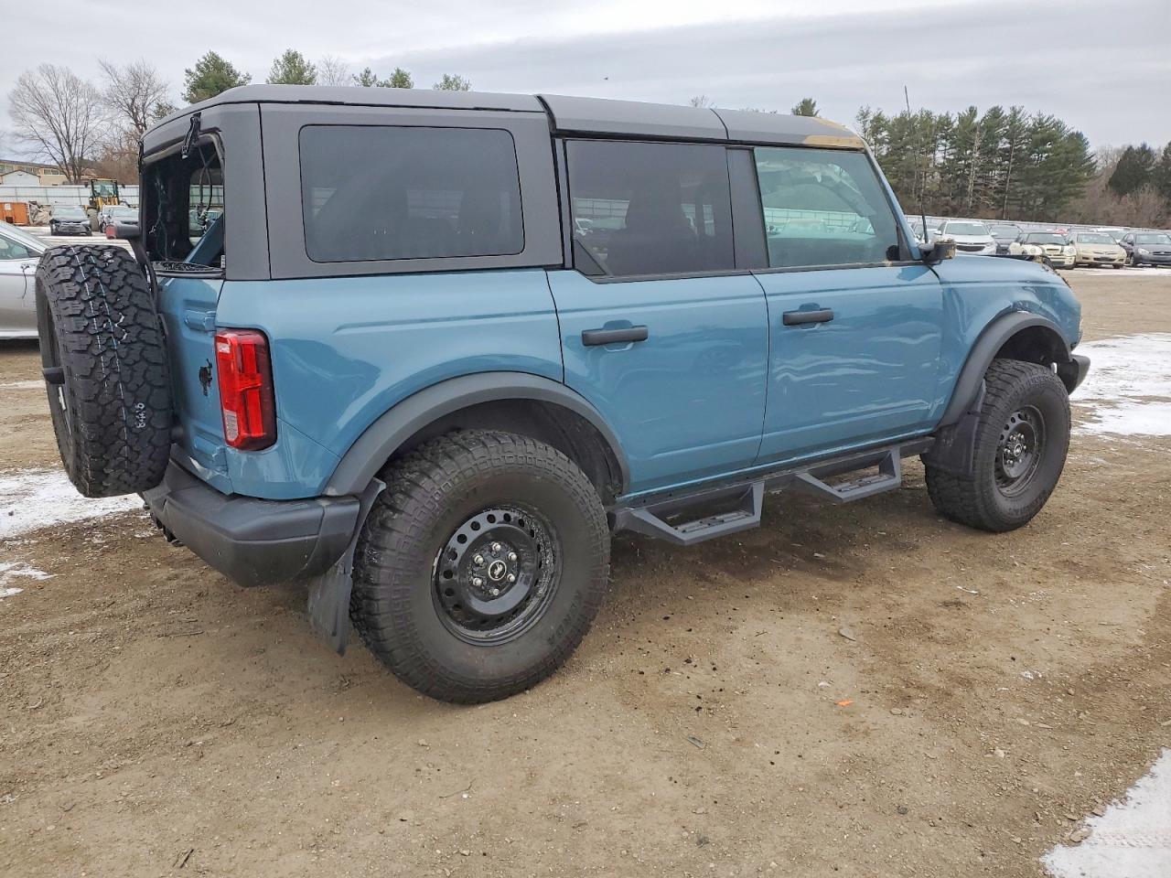 2022 Ford Bronco Base - Фото 3