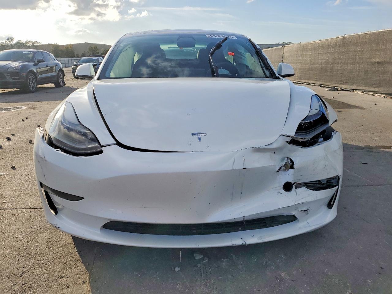 2023 Tesla Model 3 - Image 5