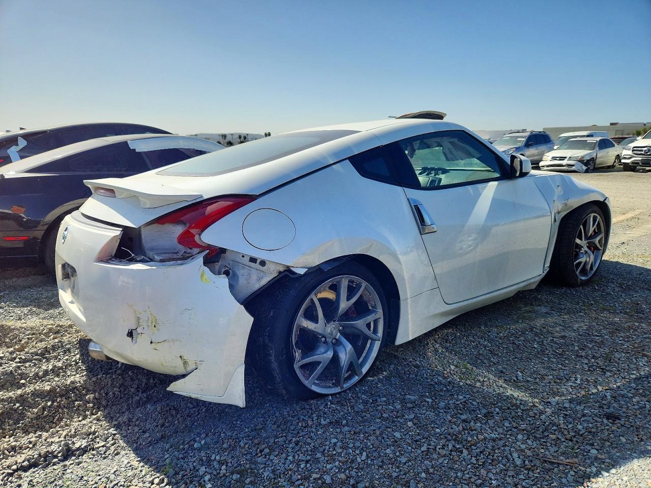 2014 Nissan 370Z Base - Image 3