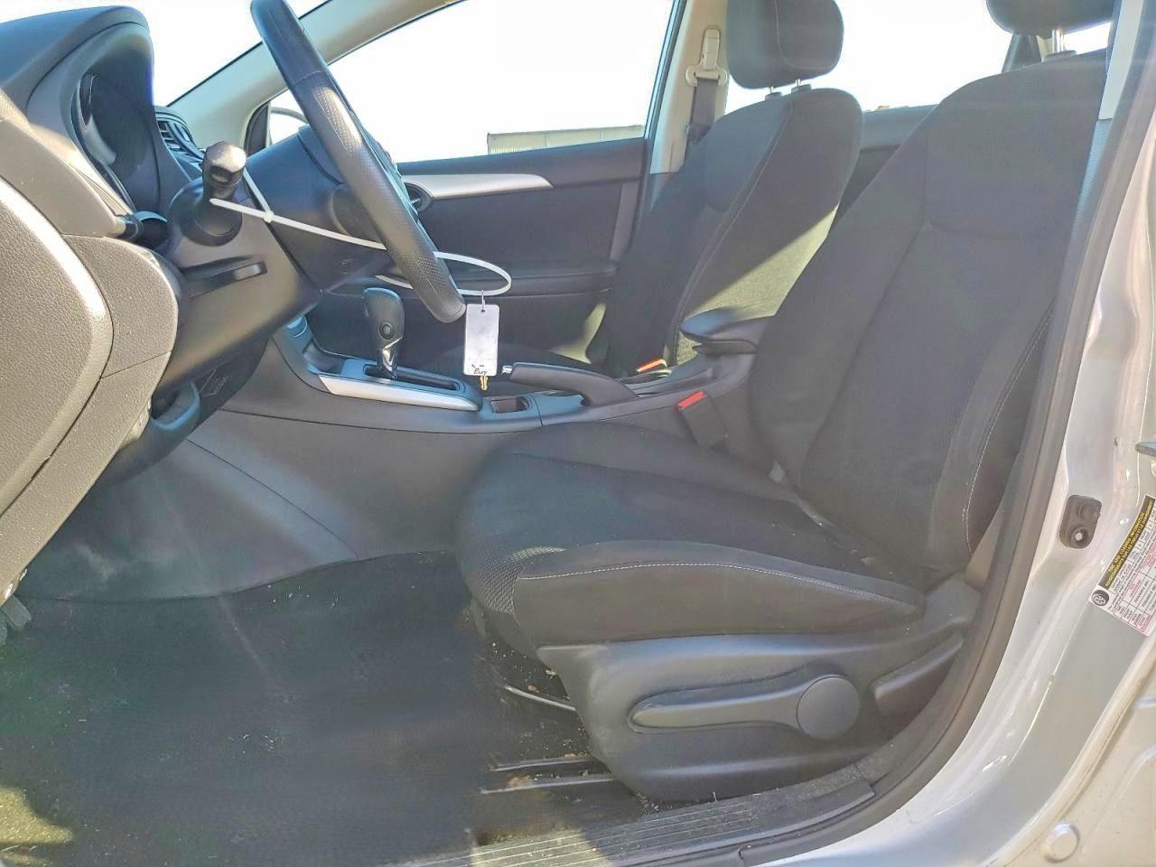 2019 Nissan Sentra S - Фото 7