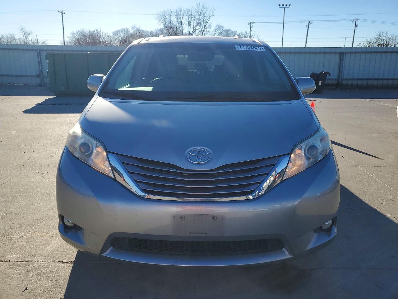 2015 Toyota Sienna Xle - Фото 5