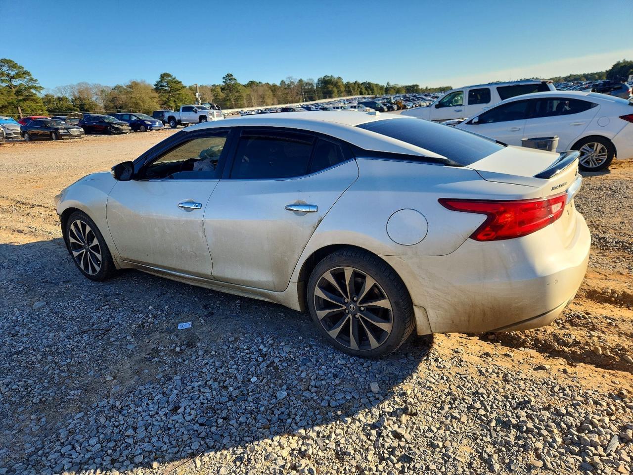 2016 Nissan Maxima 3.5S - Image 2