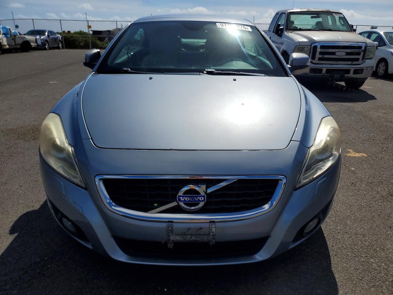 2012 Volvo C70 T5 - Image 5