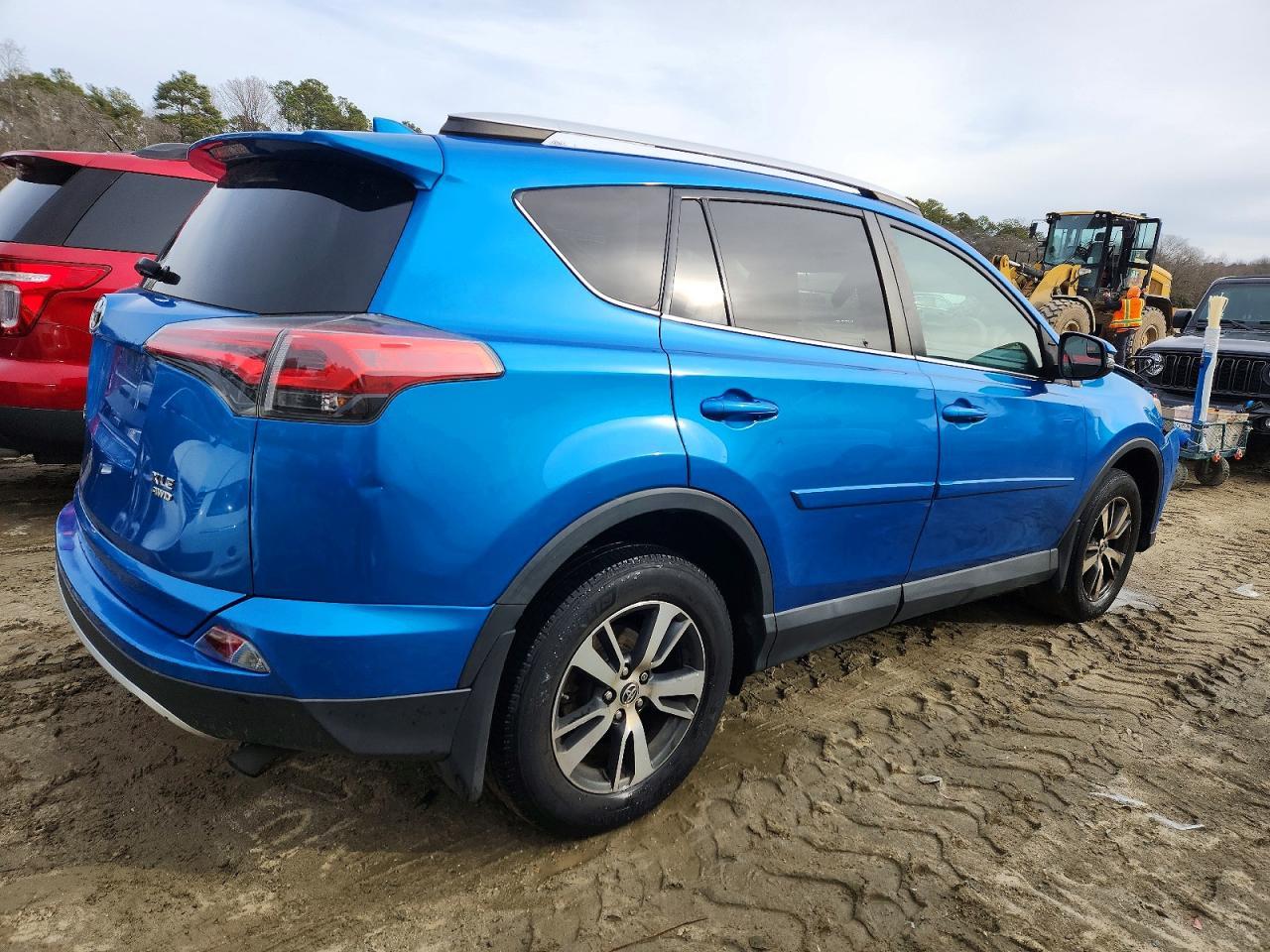 2016 Toyota Rav4 Xle - Image 3