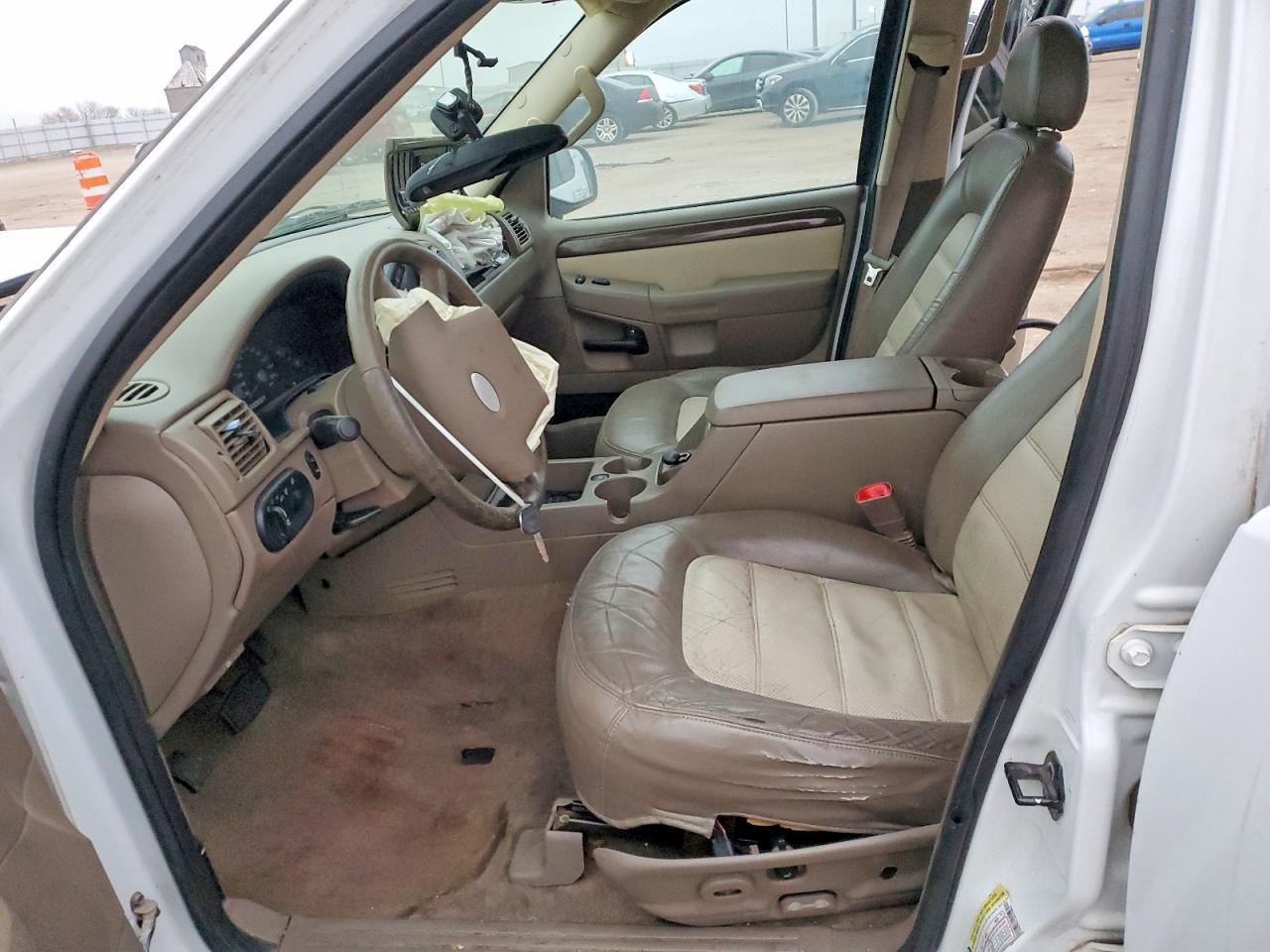 2005 Ford Explorer Eddie Bauer - Фото 7