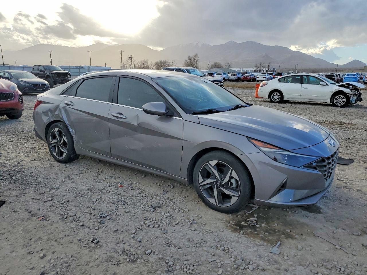 2022 Hyundai Elantra Sel - Фото 4