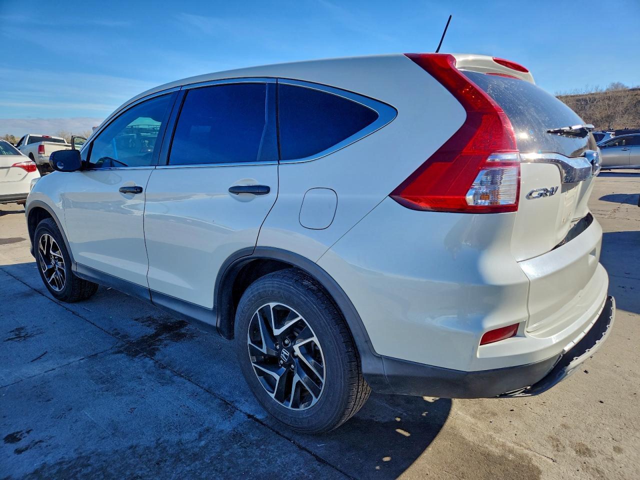2016 Honda Cr-V Se - Image 2