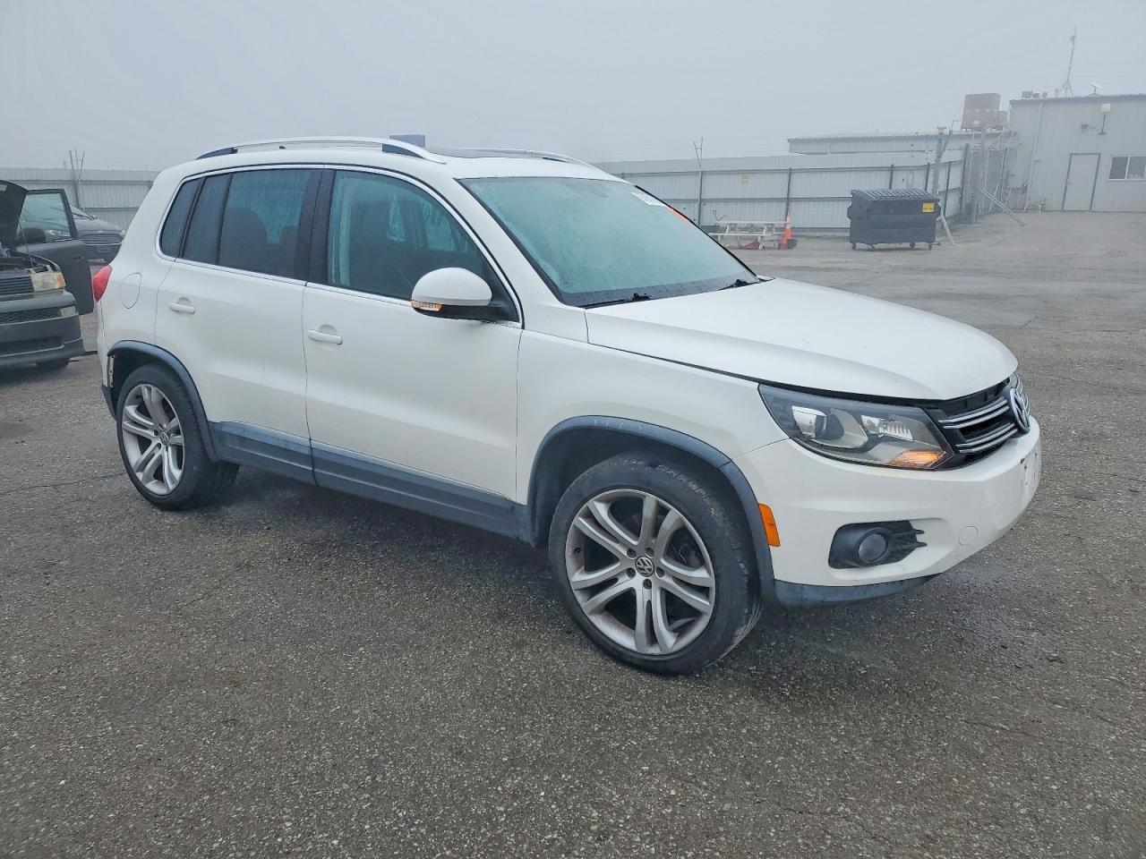 2013 Volkswagen Tiguan S - Фото 4