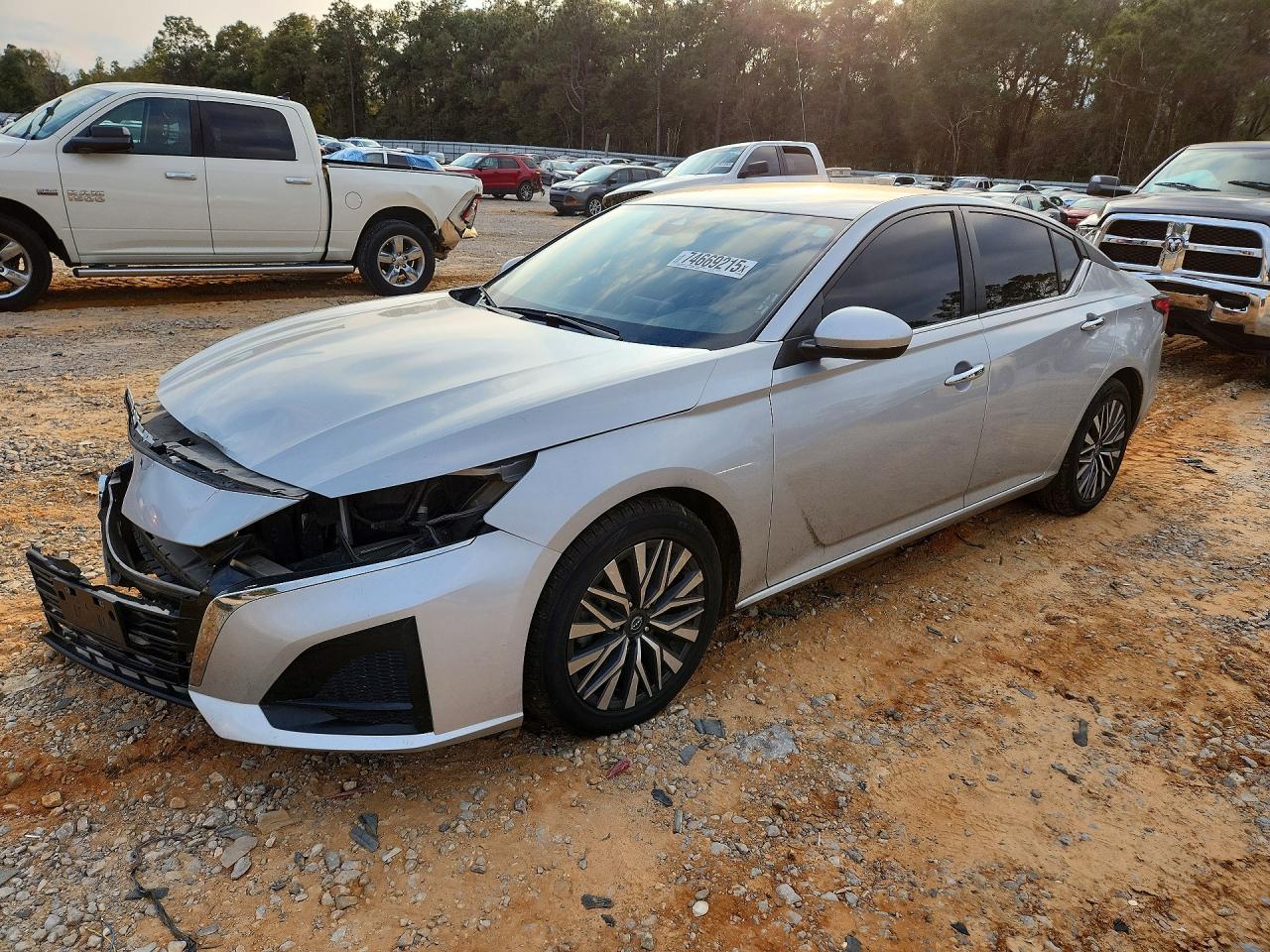 2023 Nissan Altima Sv