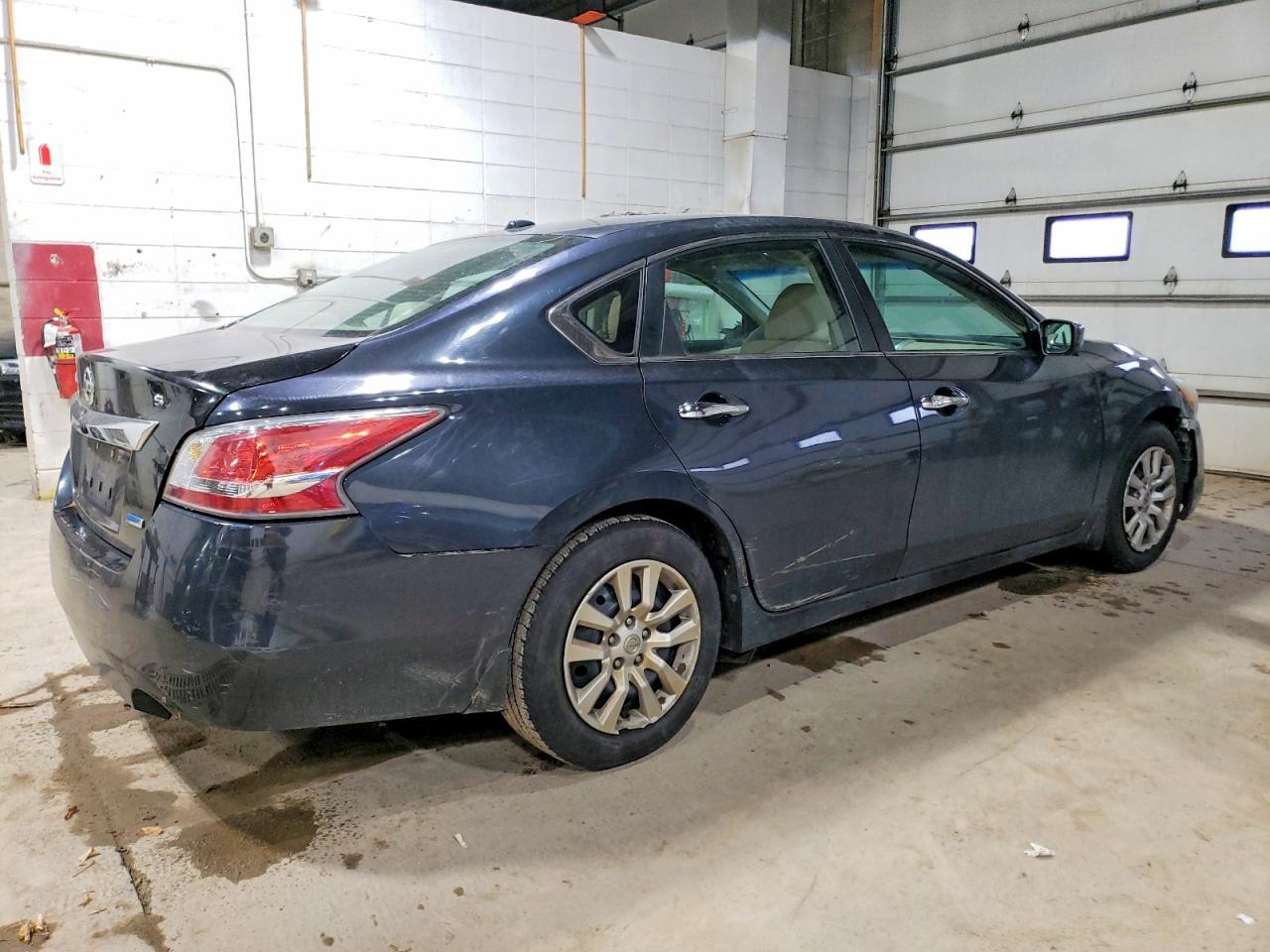 2015 Nissan Altima 2.5 S - Image 3