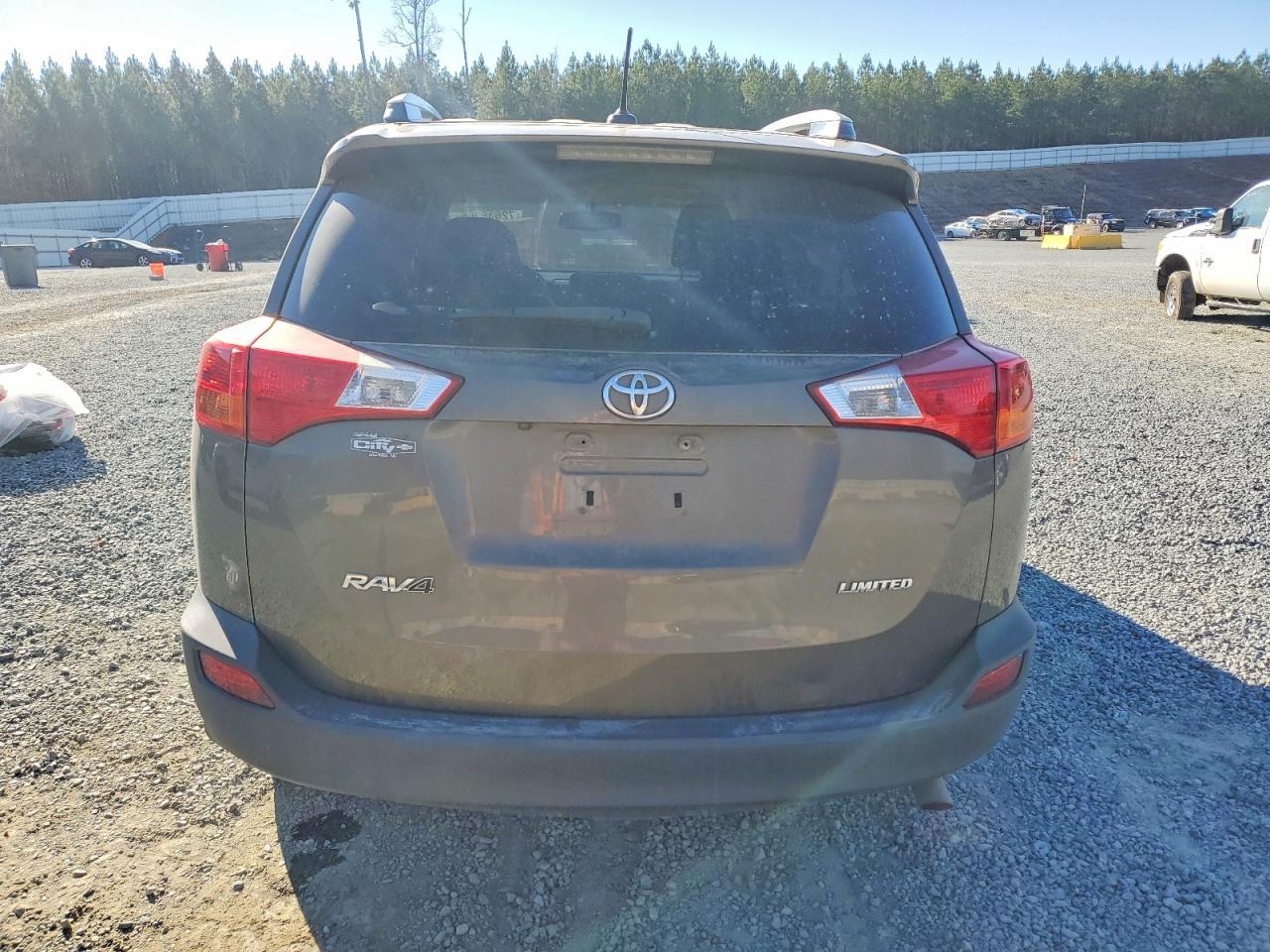 2015 Toyota Rav4 Limited - Image 6