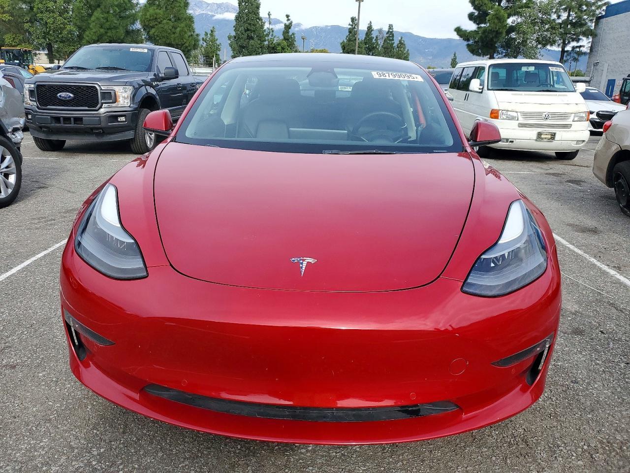 2022 Tesla Model 3 - Image 5