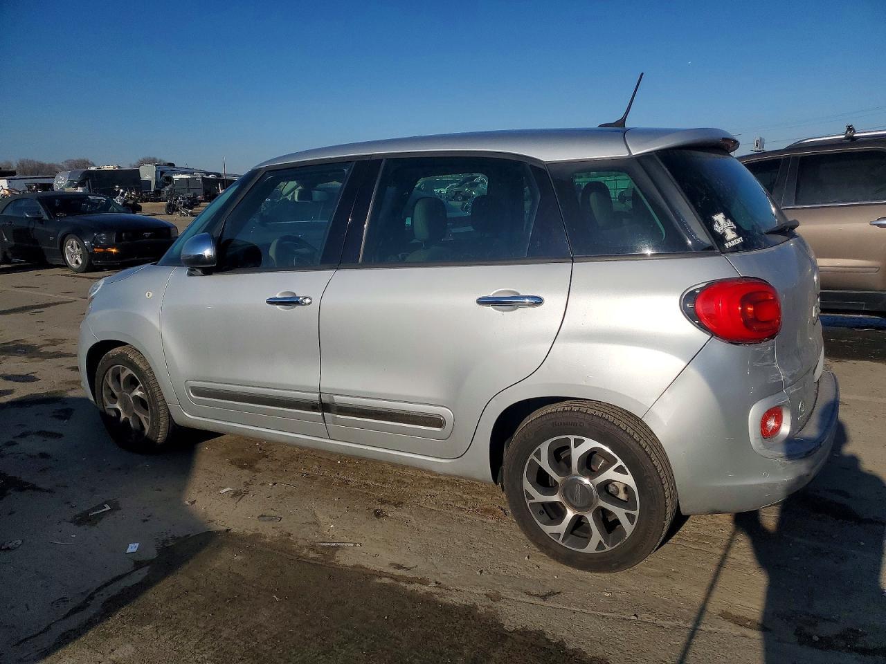 2014 Fiat 500 - Image 2