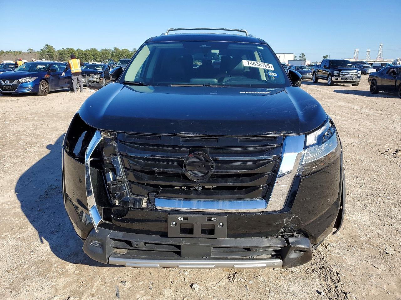 2022 Nissan Pathfinder Sl - Фото 5