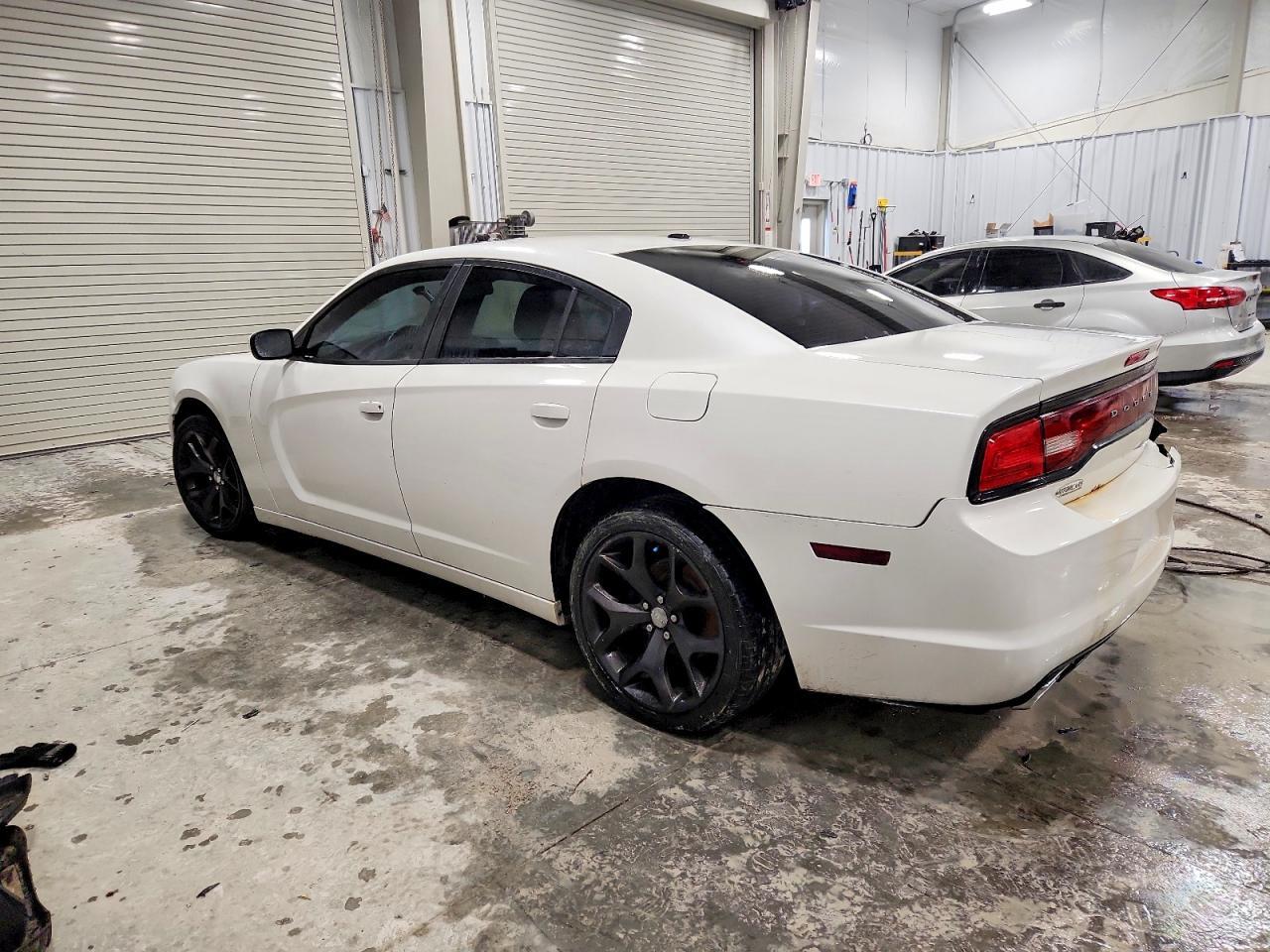 2013 Dodge Charger Sxt - Фото 2