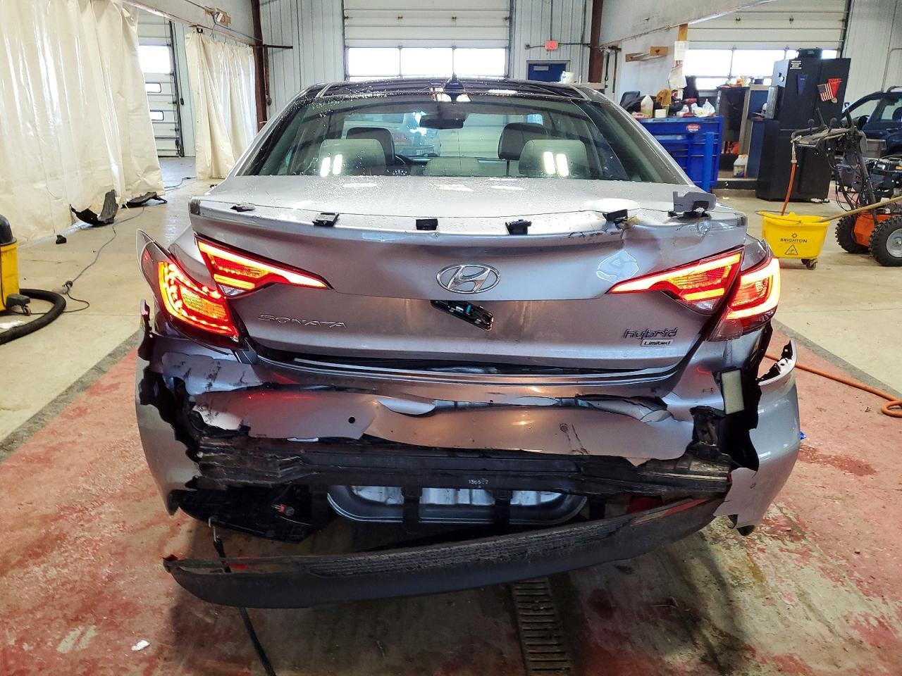2016 Hyundai Sonata Hybrid Limited - Image 6