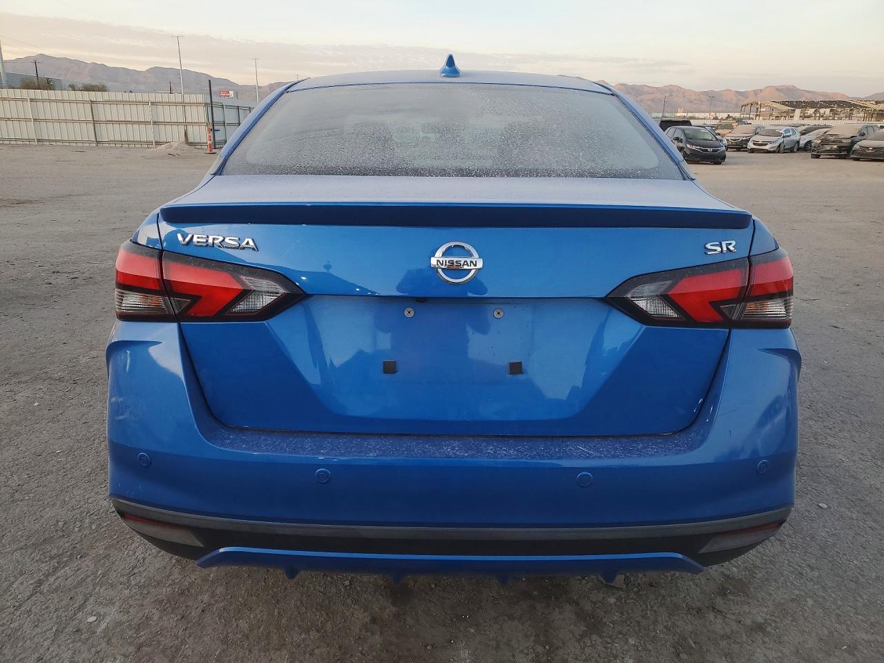 2021 Nissan Versa Sr - Фото 6
