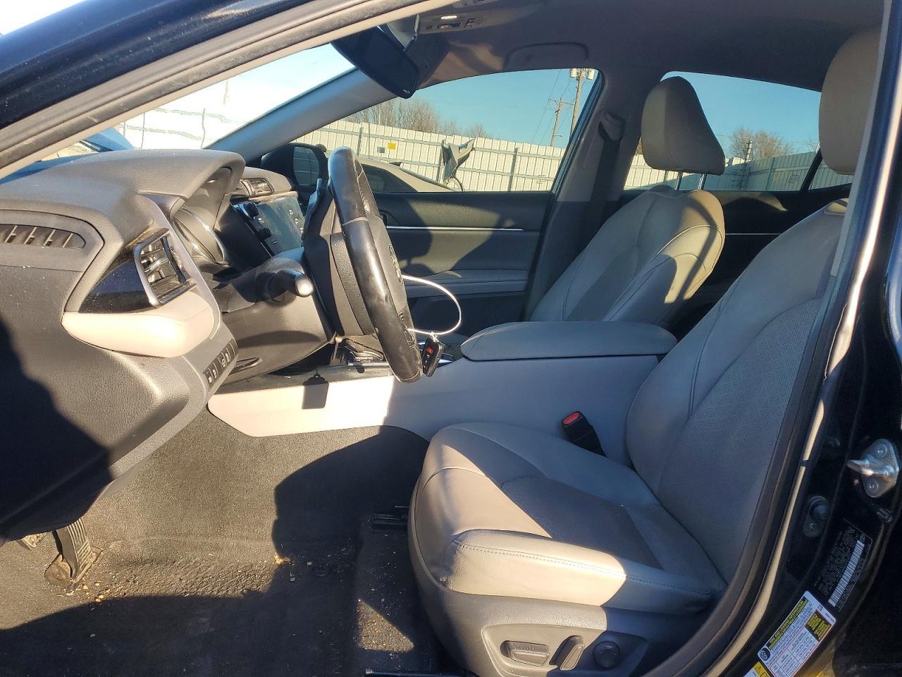 2019 Toyota Camry Xse - Фото 7