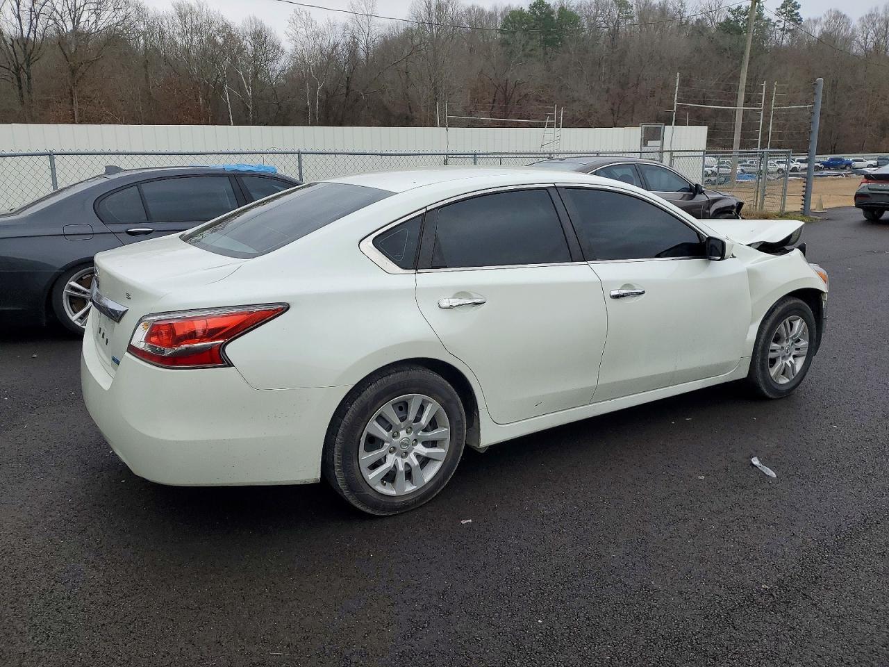 2014 Nissan Altima 2.5 - Фото 3