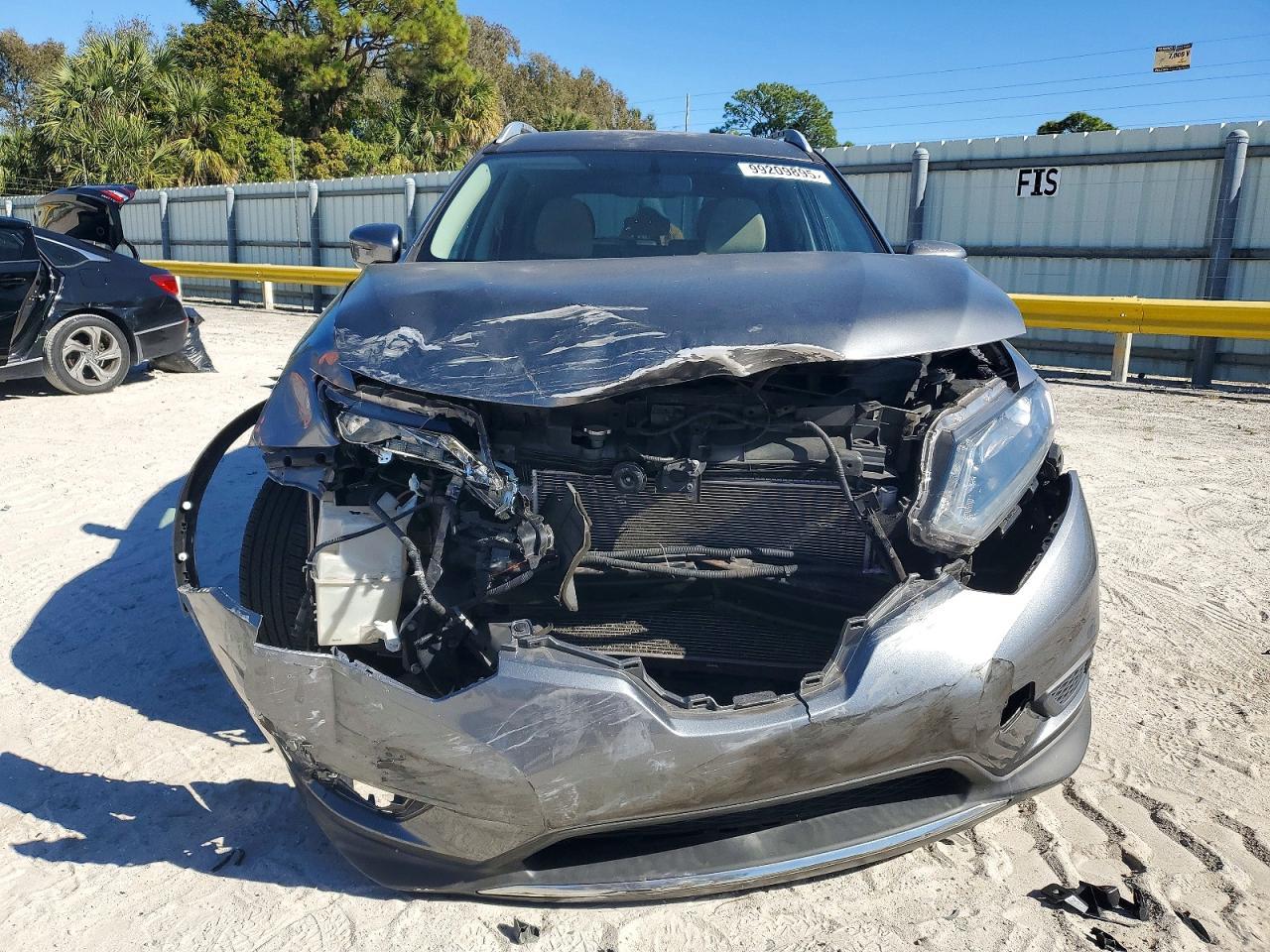 2016 Nissan Rogue S - Фото 5