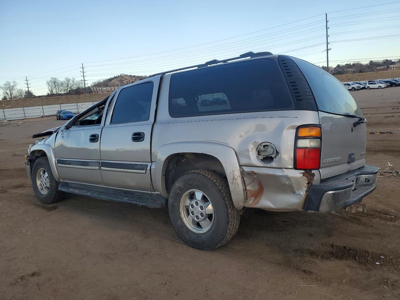 2004 Chevrolet Suburban K1500 - Фото 2