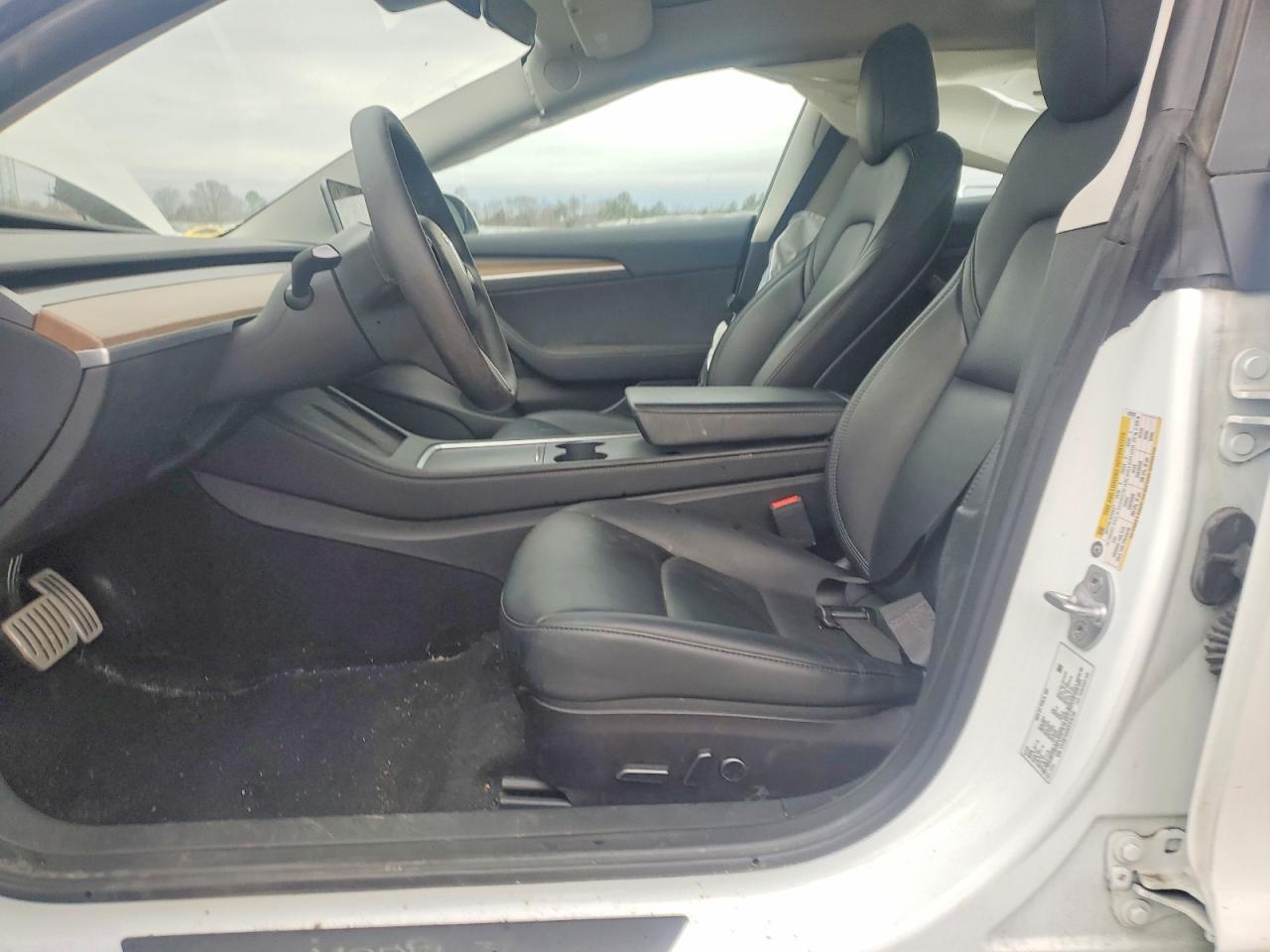 2023 Tesla Model 3 - Фото 7