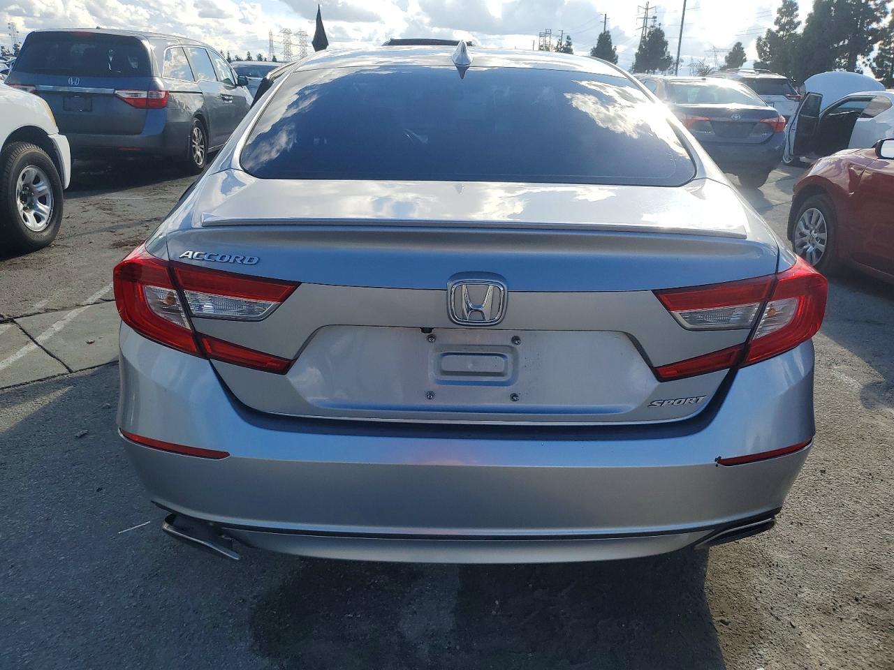 2019 Honda Accord Sport - Image 6