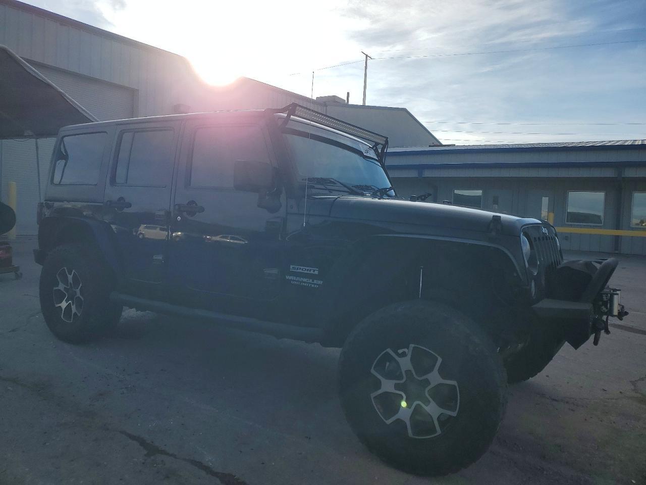 2014 Jeep Wrangler Unlimited Sport - Image 4