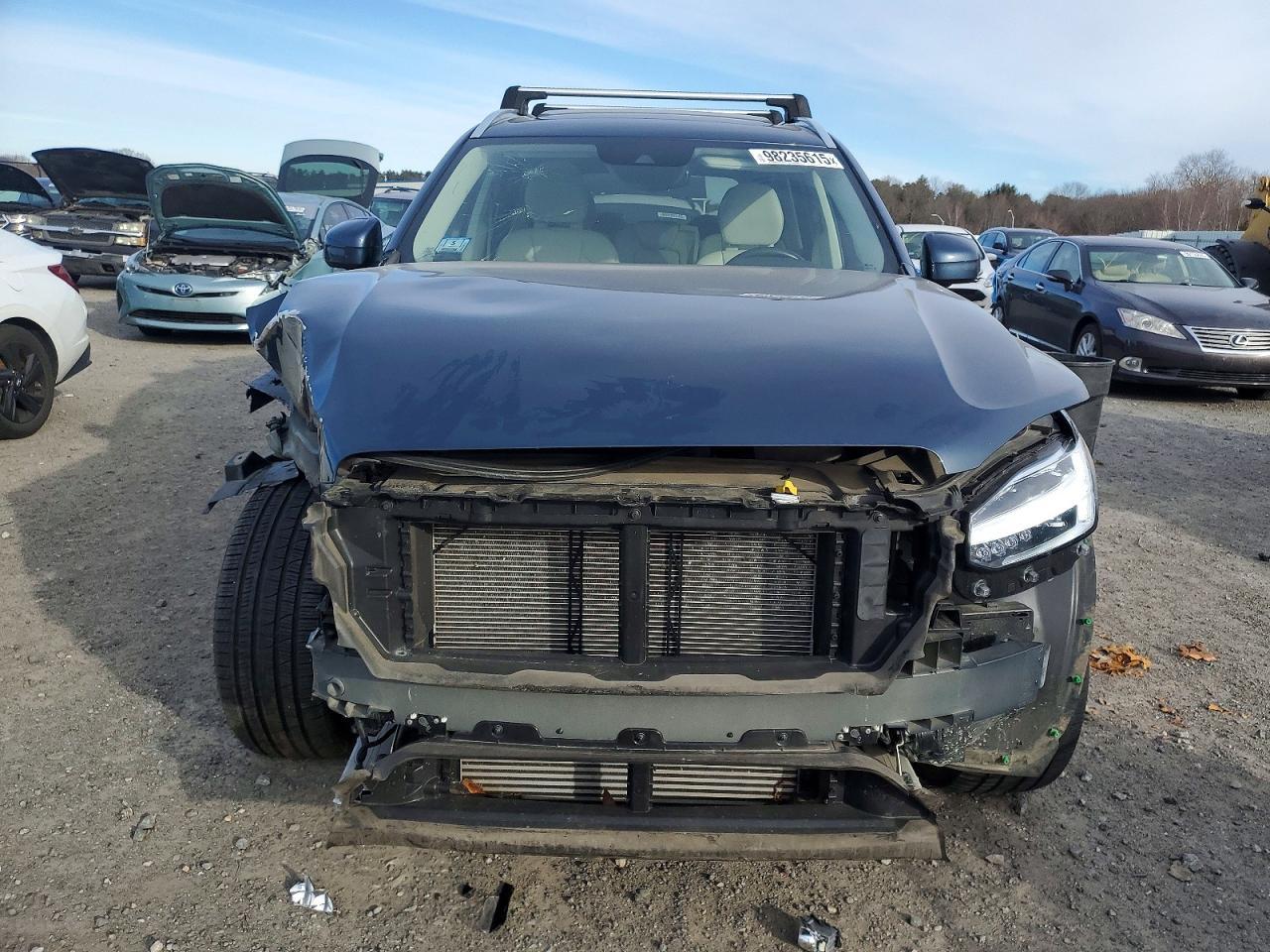 2021 Volvo Xc90 T5 Momentum - Image 5