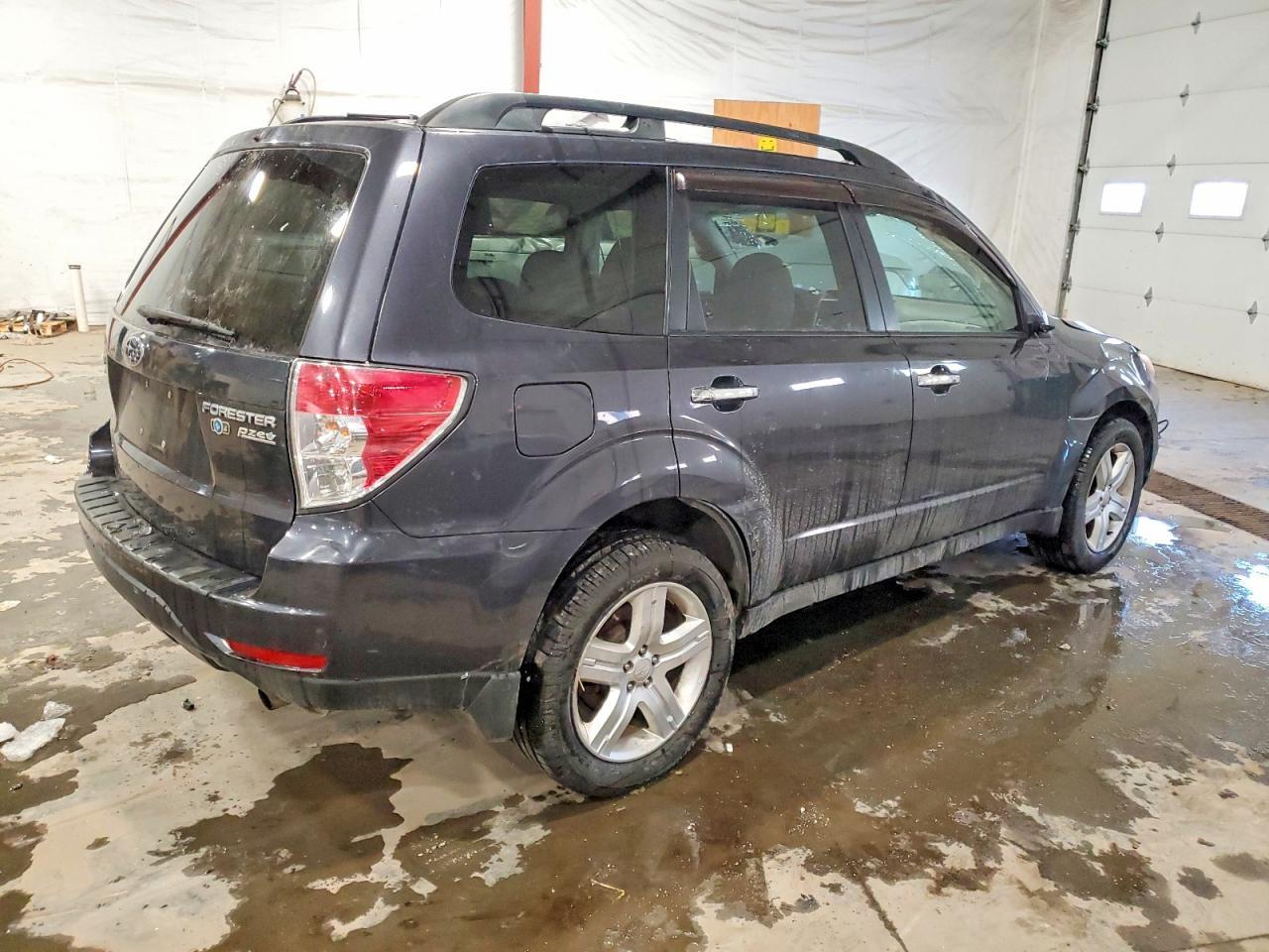 2010 Subaru Forester 2.5X Premium - Фото 3