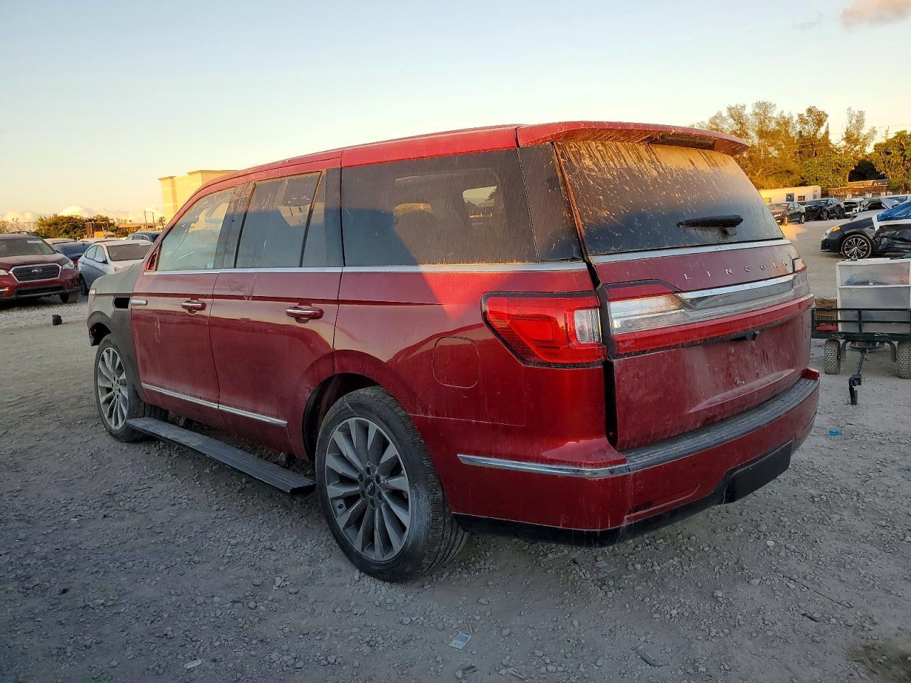 2020 Lincoln Navigator Reserve - Фото 2