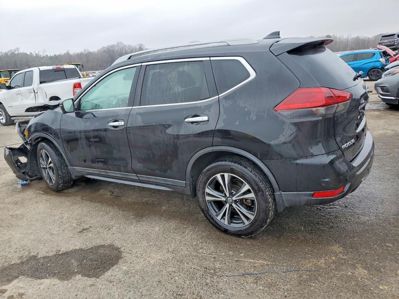 2020 Nissan Rogue S - Фото 2