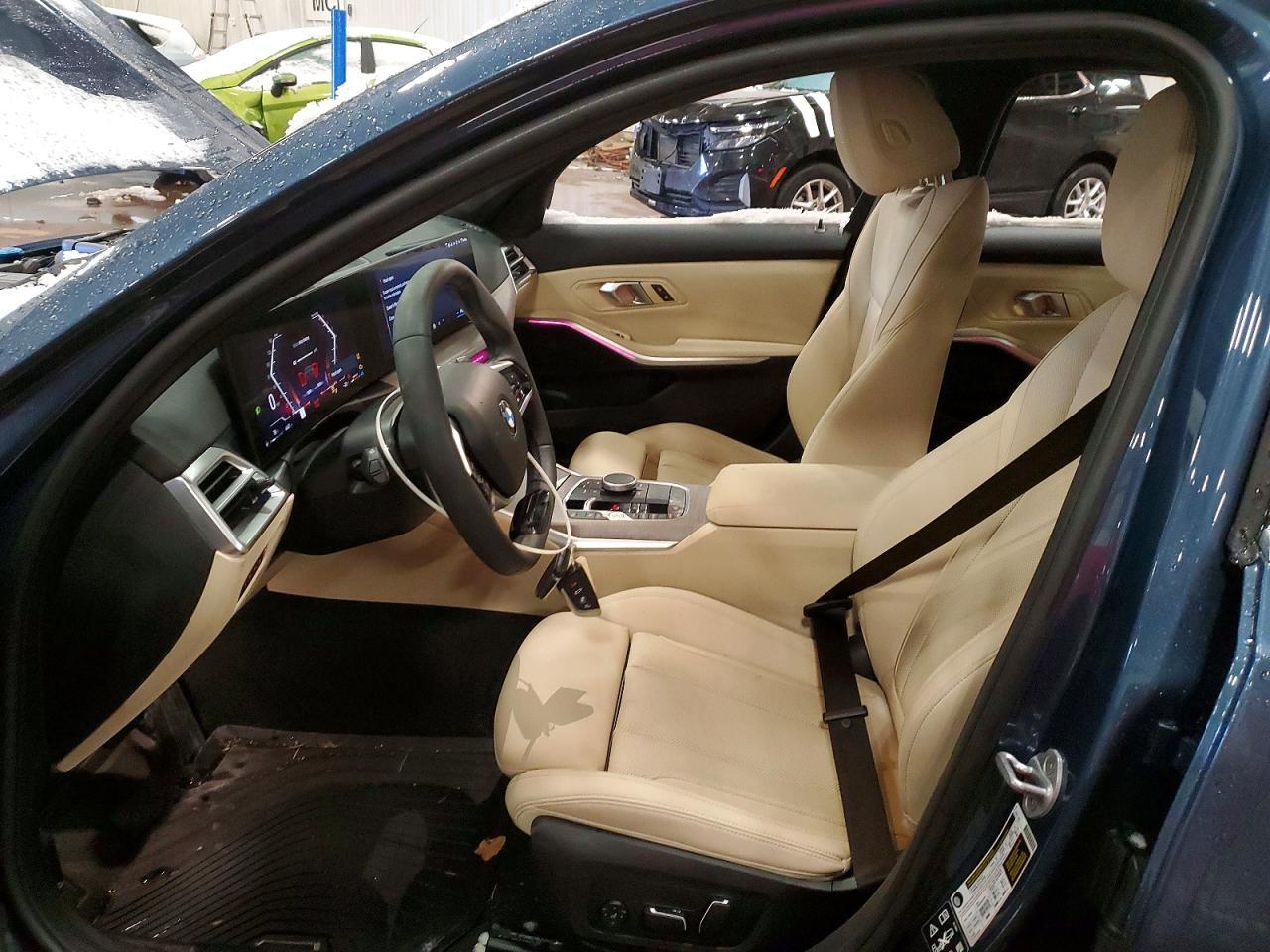 2025 BMW 330Xi - Фото 7