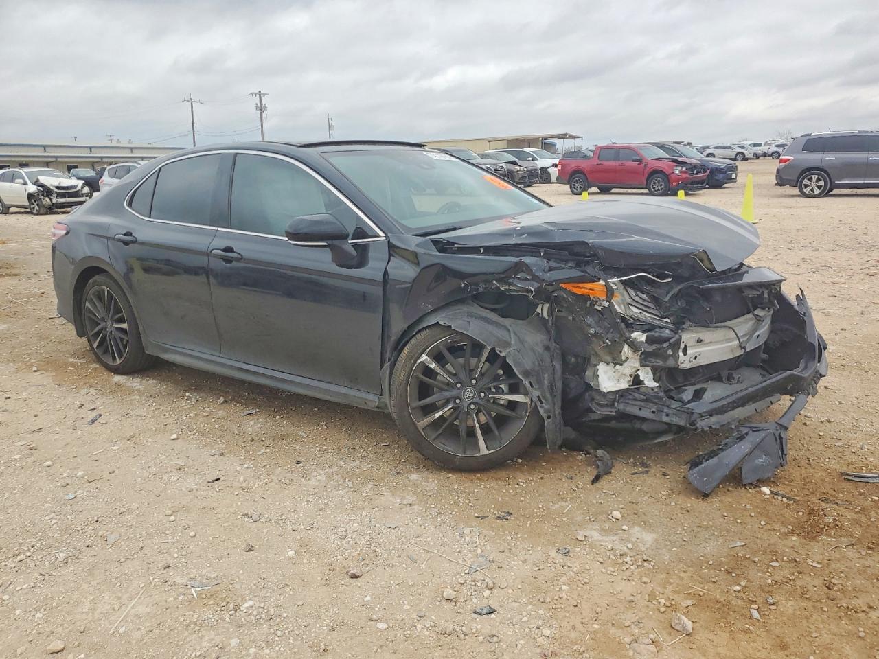 2020 Toyota Camry Xse - Фото 4