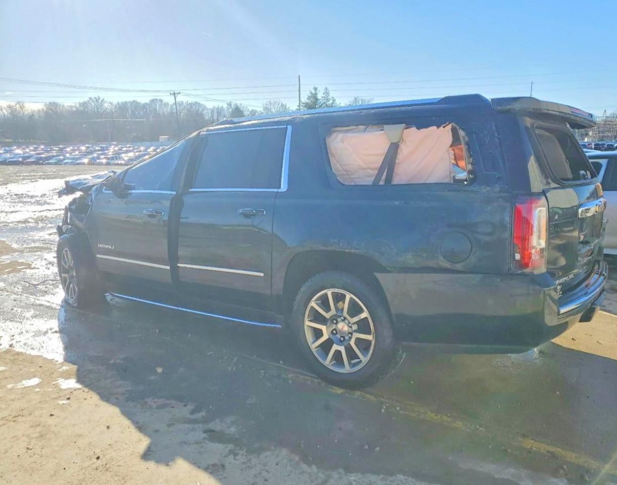 2017 GMC Yukon Xl Denali - Фото 2